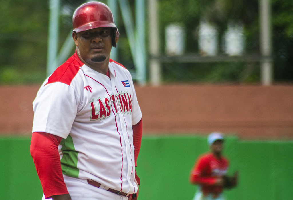 yosvanis alarcon las tunas vs ciego de avila serie 64 2025 0002