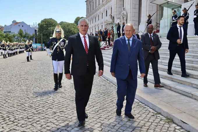 The Cuban president met his Portuguese counterpart, Marcelo Rebelo de Sousa.