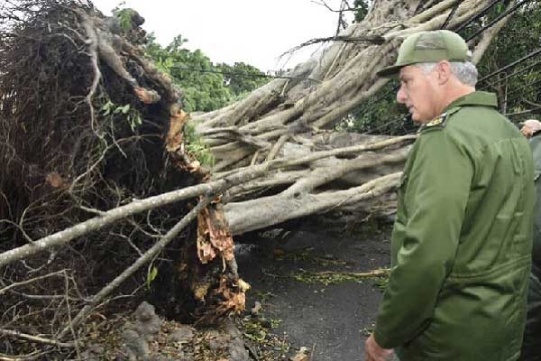 Cuban President tours affected areas of Havana