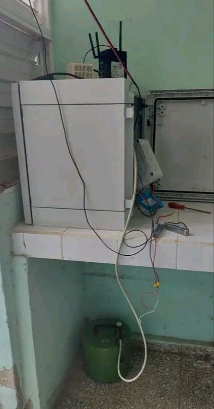 Seismological device installed in Puerto Padre