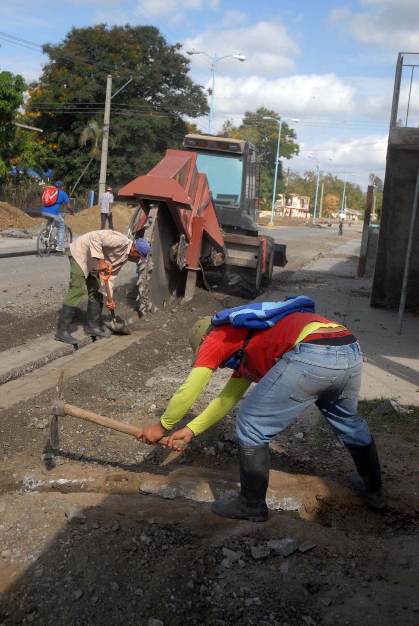 More than eigth km of new pipelines for water supply in Las Tunas