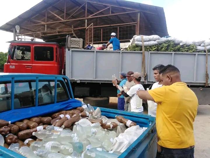 Las Tunas peasantry sent nearly ten tons of agricultural products to the western region