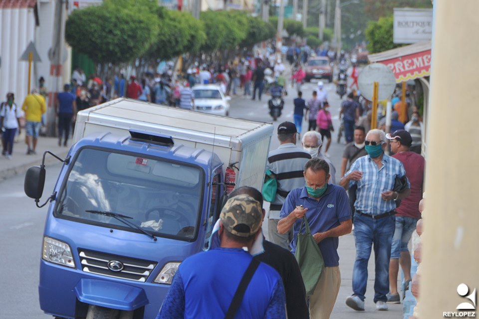 Las Tunas downtown is a very complex area