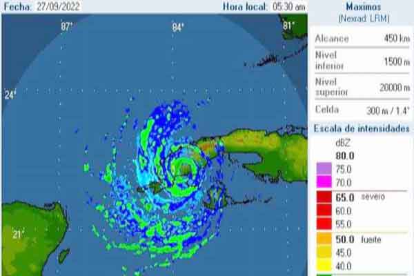 The center of hurricane Ian made landfall around 4:30 am, by Coloma in the south of Pinar del Rio. 