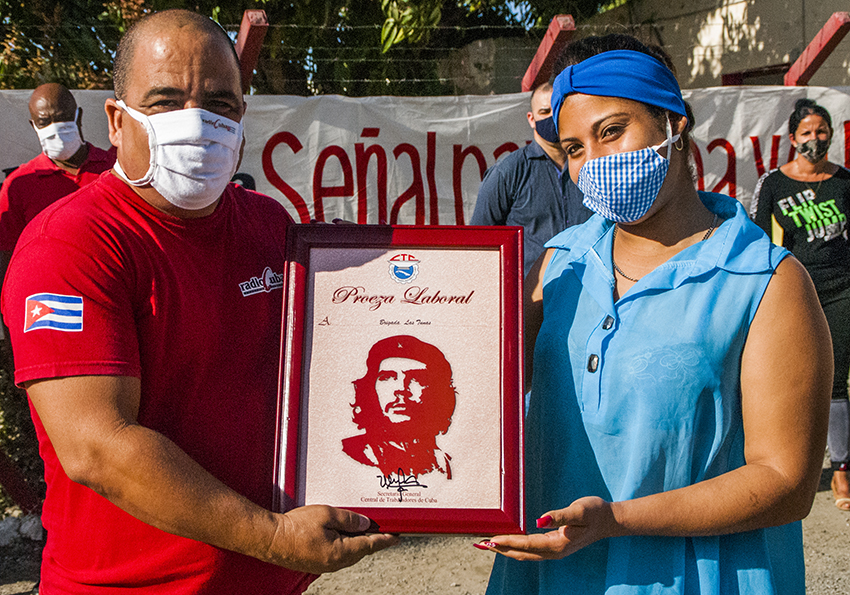 Workers from Radiocuba Company were granted the Proeza Laboral decoration