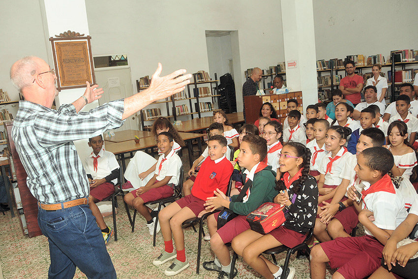 Magician Manuel Romero Gascó