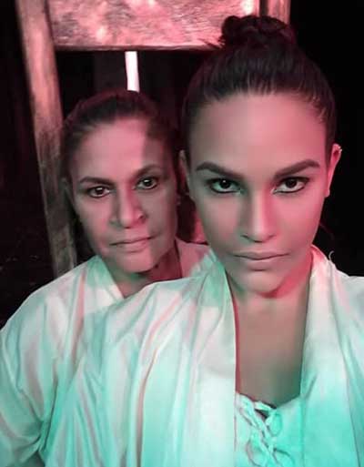 Adelaida, junto a su hija, también actriz.