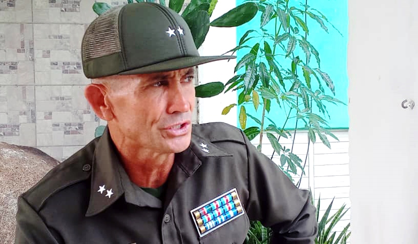 Alcides1 Teniente Coronel Alcides Matrínez Serrano Minint Las Tunas