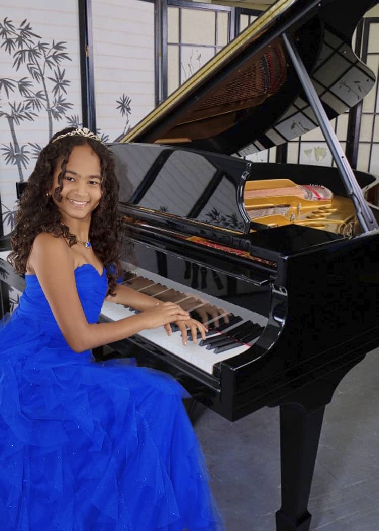 Cultura Shanaya Secades más premiada en el concurso nacional de piano Amado Touza 