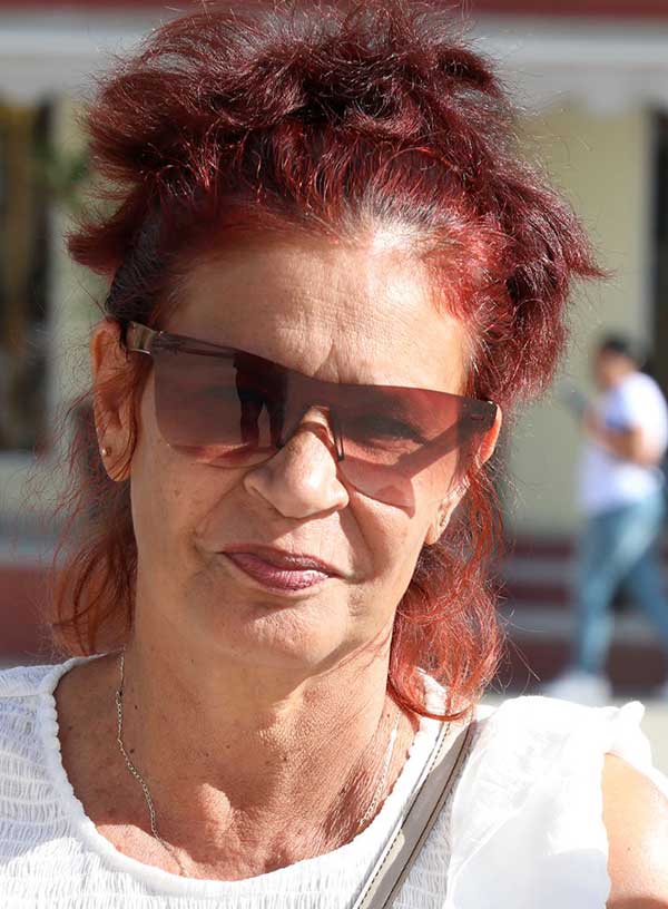 Homenaje a la actriz Adelaida  Villavicencio.