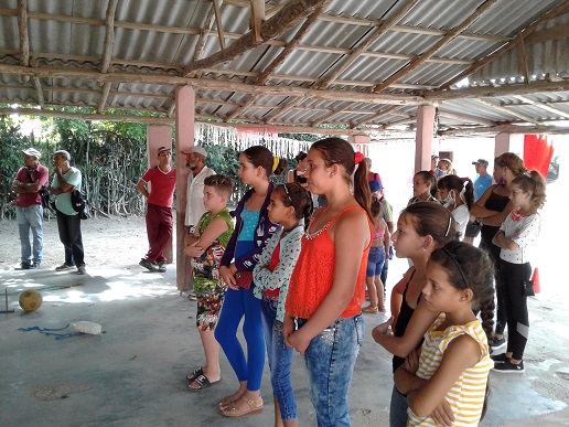 People enjoy Cuban culture expressions