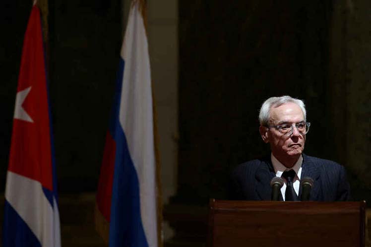 The renowned intellectual and researcher was described as an unrepeatable man in history