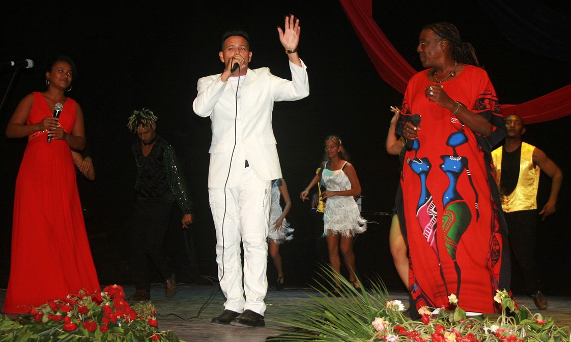 gala aniversario Triunfo de la Revolución