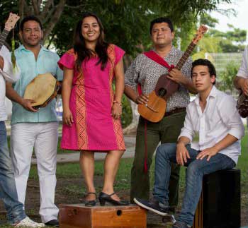 Musical group Los Pachamama