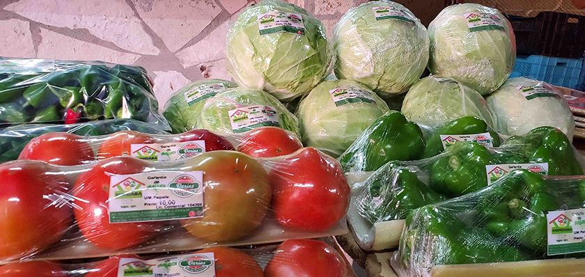 Root and fresh vegestables are among the products with lower prices