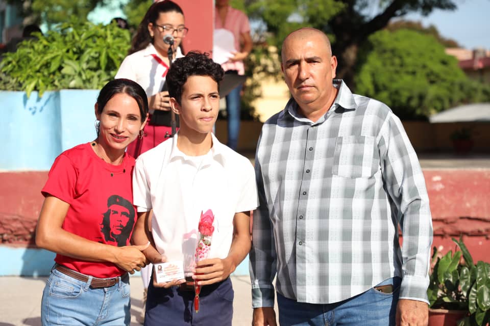 cambio de atributo pañoleta roja 2026 12