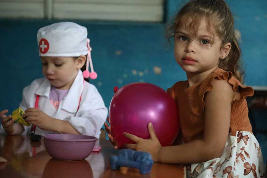 Celebración por el aniversario 65 de la creación de los círculos infantiles en Cuba 