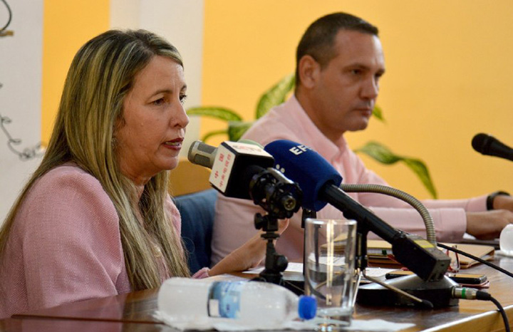 conferencia de prensa educacion3