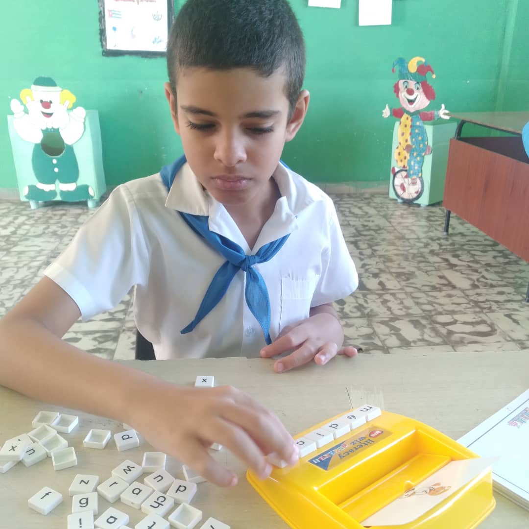 maestra enseñanza especial 2