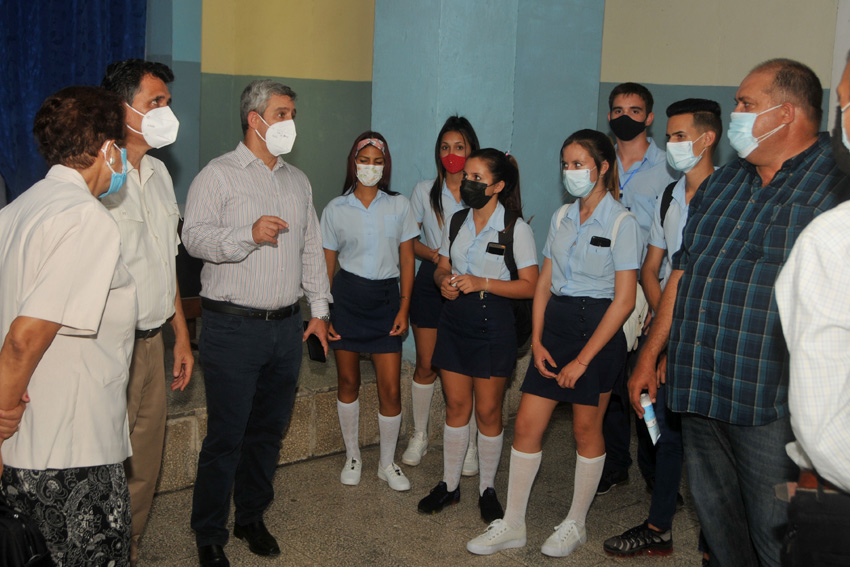 Vice PM checks preparations for the new school year