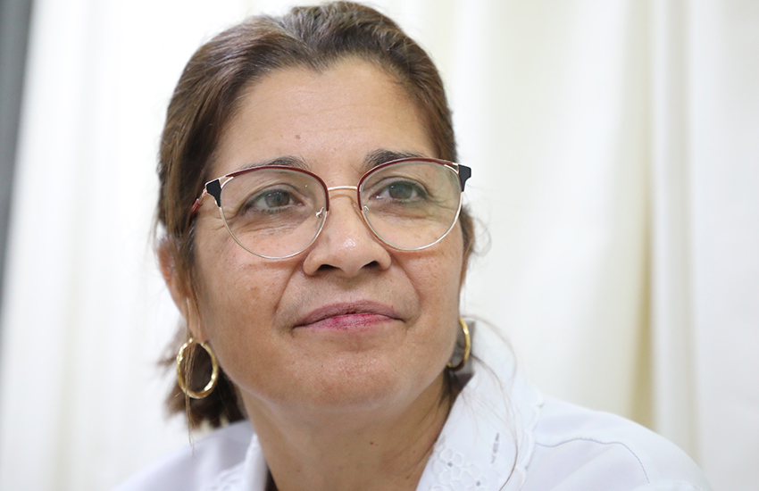 rectora ciencias medicas foto Rey