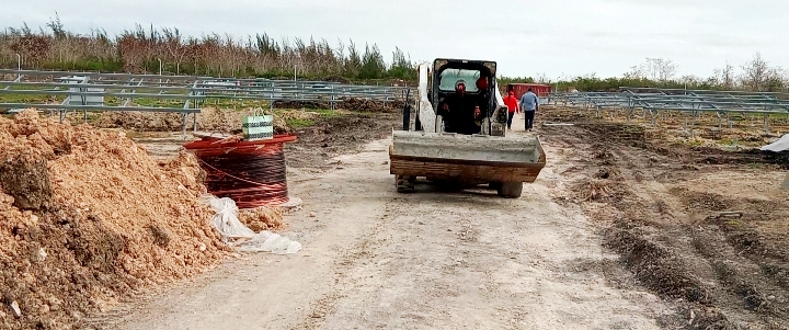 Construcción de parque solar Veguita Las Tunas 1