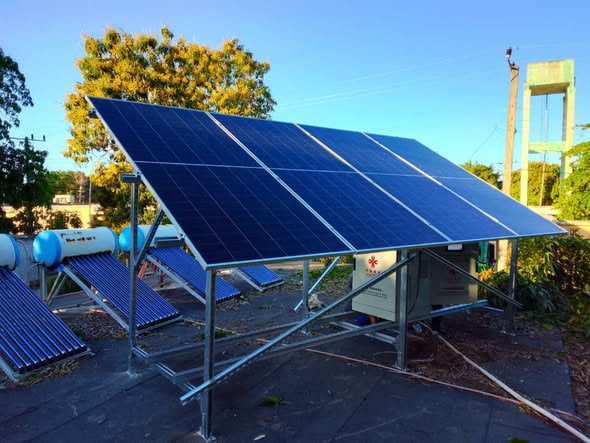 panel solar hospital llastunas