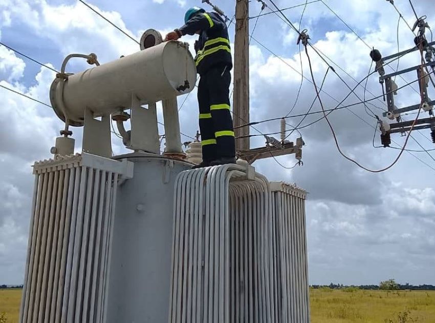 robo de aceite dieléctrico 3
