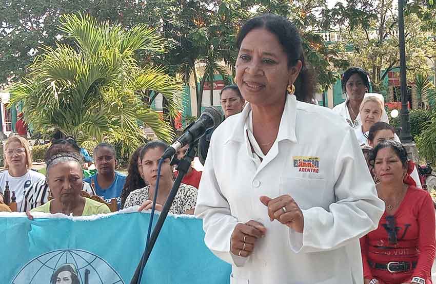 Acto simbólico de juicio oral y público de condena al bloqueo.