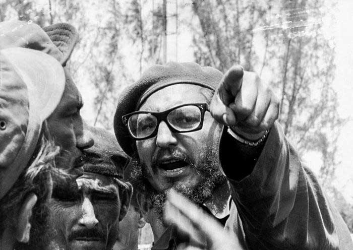 Fidel, con su prédica, alentó a los combatientes y contribuyó a la alta moral de las milicias.