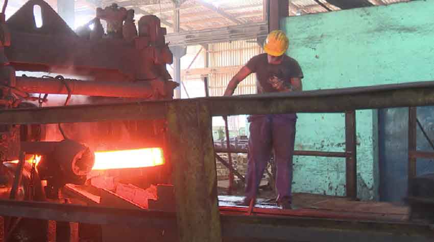 Reiniciaron las producciones en la Empresa de Aceros Inoxidables Acinox Las Tunas.