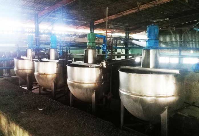 La fábrica de conservas Liberación recibió una inversión que permite triplicar su capacidad para producir las conservas para toda la provincia de Las Tunas, y jugos; se debe montar, también, una línea de salsa mayonesa. 
