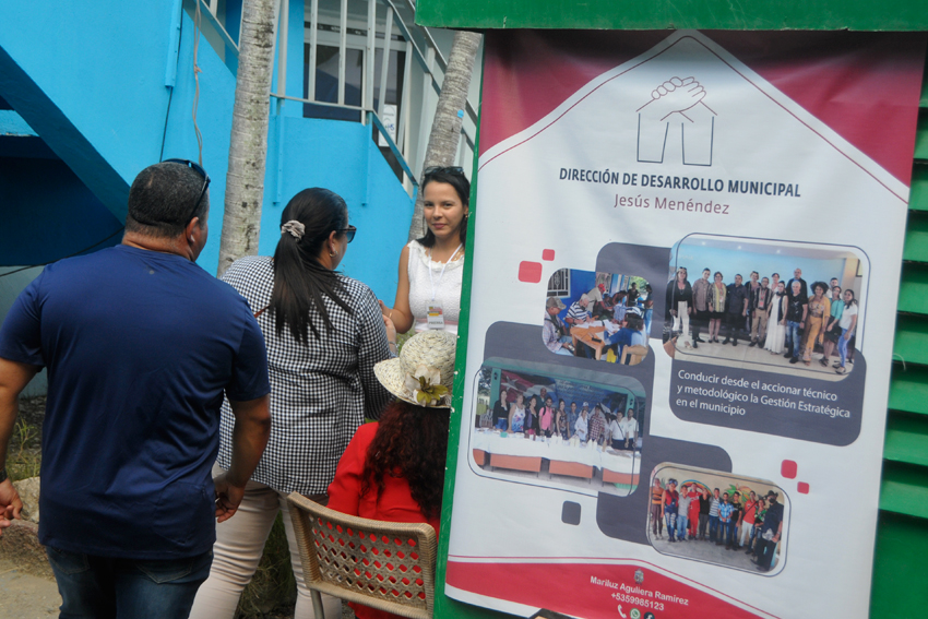 Feria proyecto de desarrollo local de Jesús Menéndez