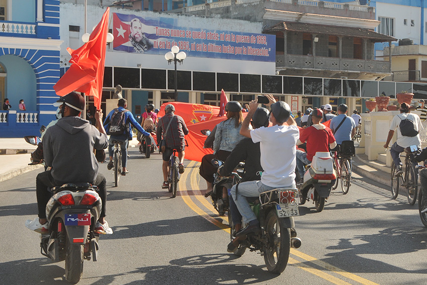 Youth bike ride in Las Tunas