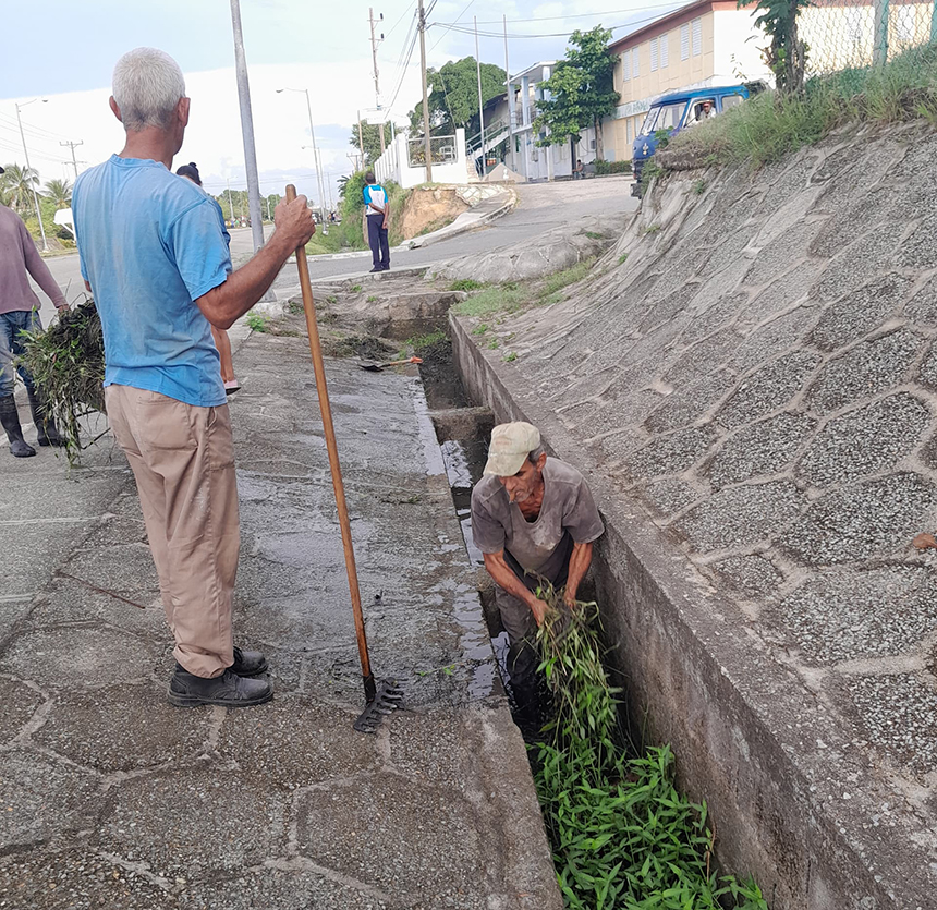 Las Tunas prepares to face the hit of Hurricane Melissa.