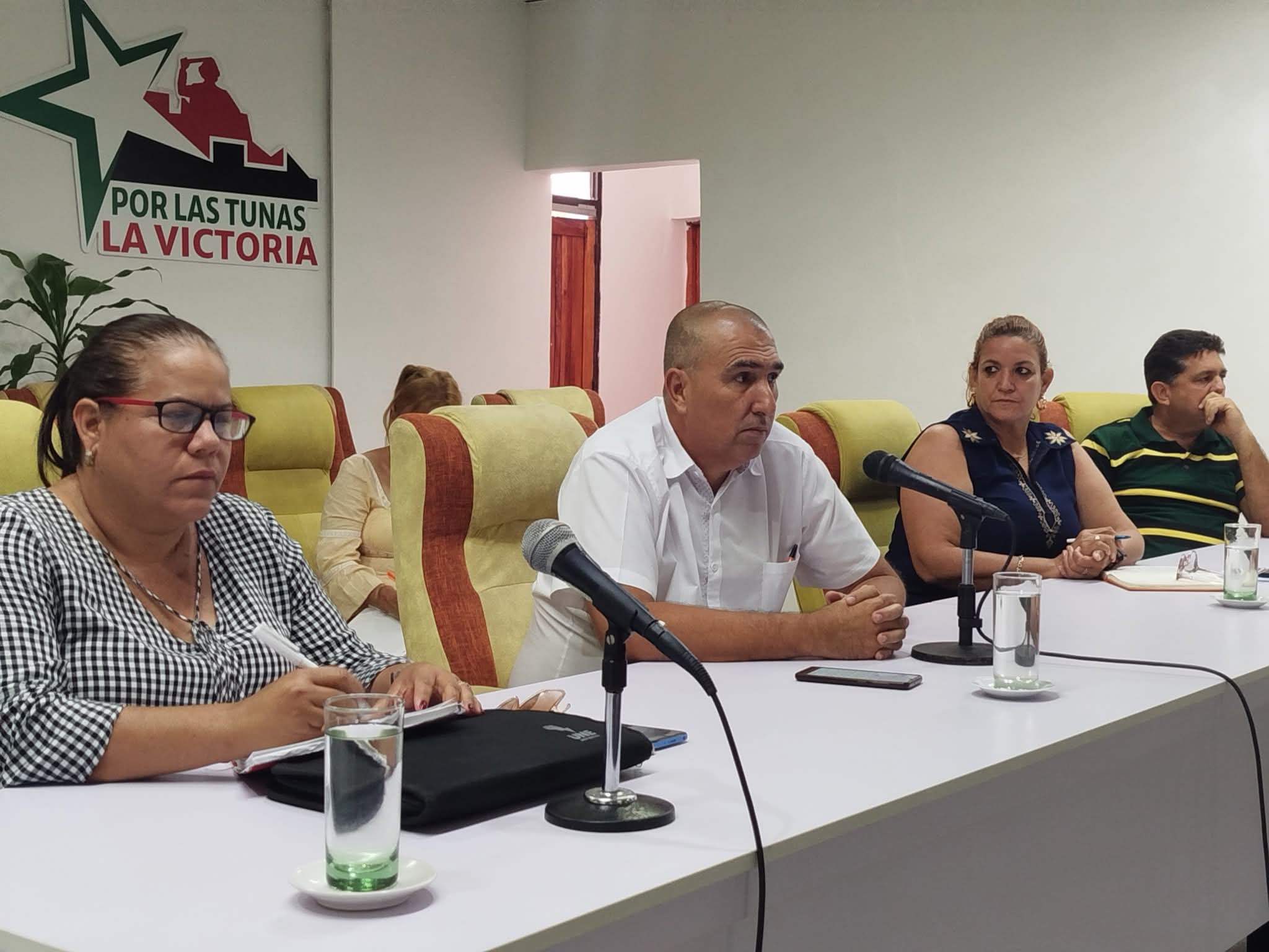 reunidos vigilan tormenta melissa