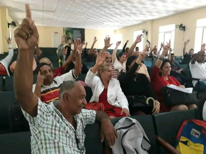 Cuban Workers' Central Union (CTC) in Las Tunas proposes candidates to de Parliament