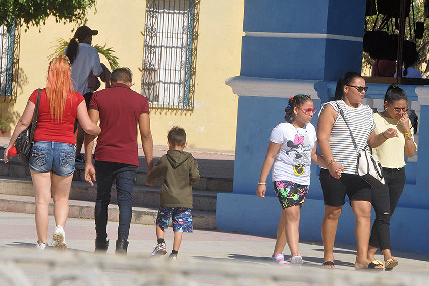 familia1 las tunas rey