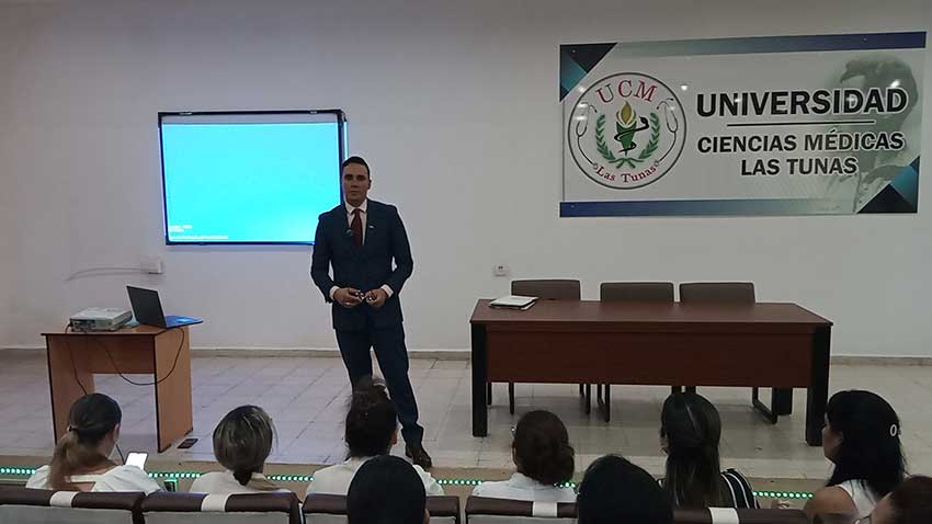 Conferencia del especialista de primer grado en Toxicología, doctor Alejandro Mestre Barroso