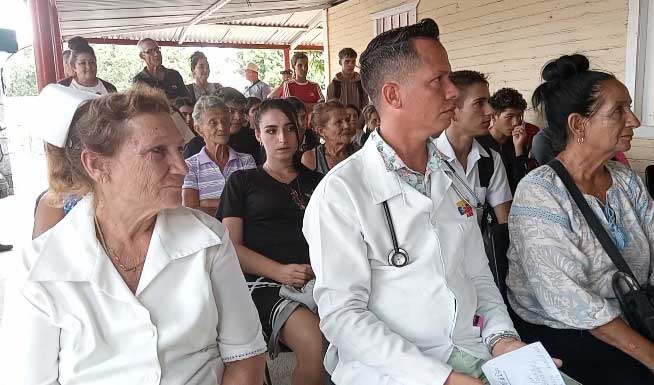 Parliamentarian visit to the municipality of Majibacoa.