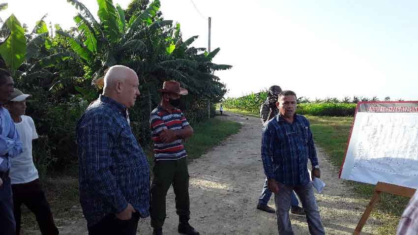 El viceprimer ministro de Cuba Jorge Luis Tapia Fonseca, visitó hoy la finca La Ceiba