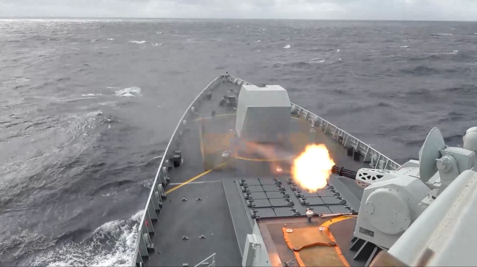 China plantó bandera 2