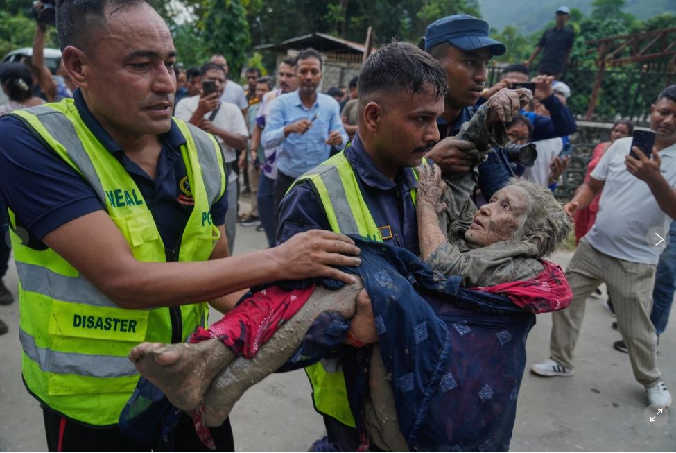 Desastre en Nepal y China