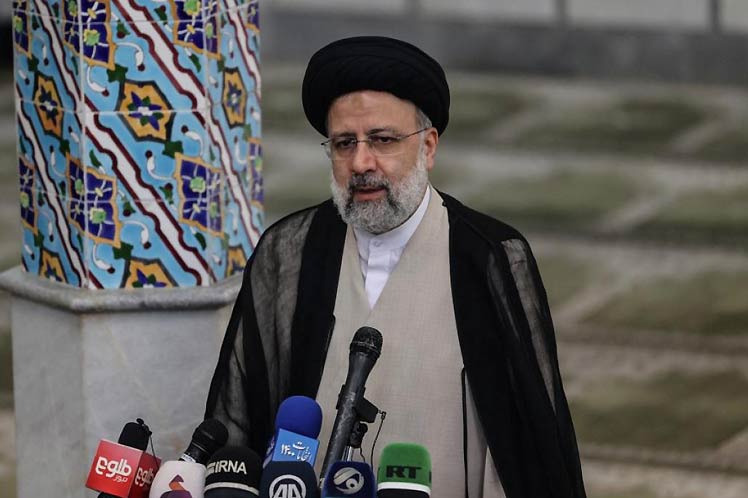 Ebrahim Raisi1