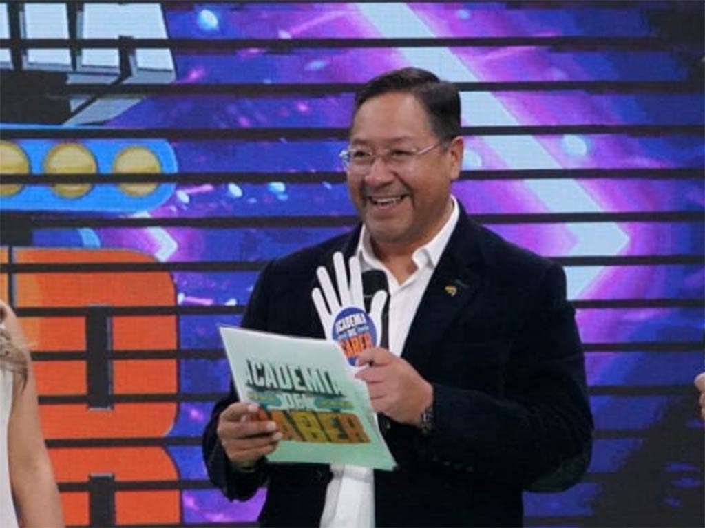 Luis Arce Academia del Saber