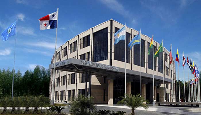 Parlamento Latinoamericano y Caribeño (Parlatino).