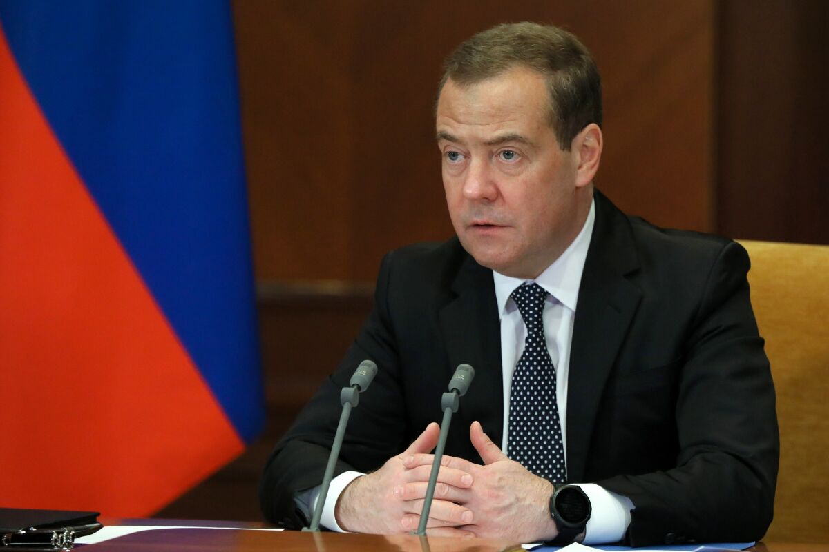 lider del partido Dimitri Medvedev