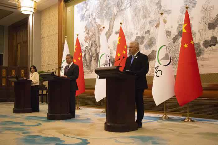 The foreign ministers of Colombia, China and Honduras (from left to right) presented the main consensuses of the 4th ministerial meeting.  