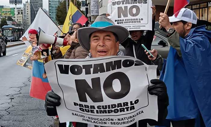 El Consejo Nacional Electoral (CNE) confirmó que el No se impuso en todas las interrogantes.