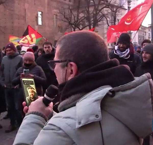 El presidente de la Anaic, Marco Papacci, en contacto telefónico con el diputado Nicolás Maduro Guerra.